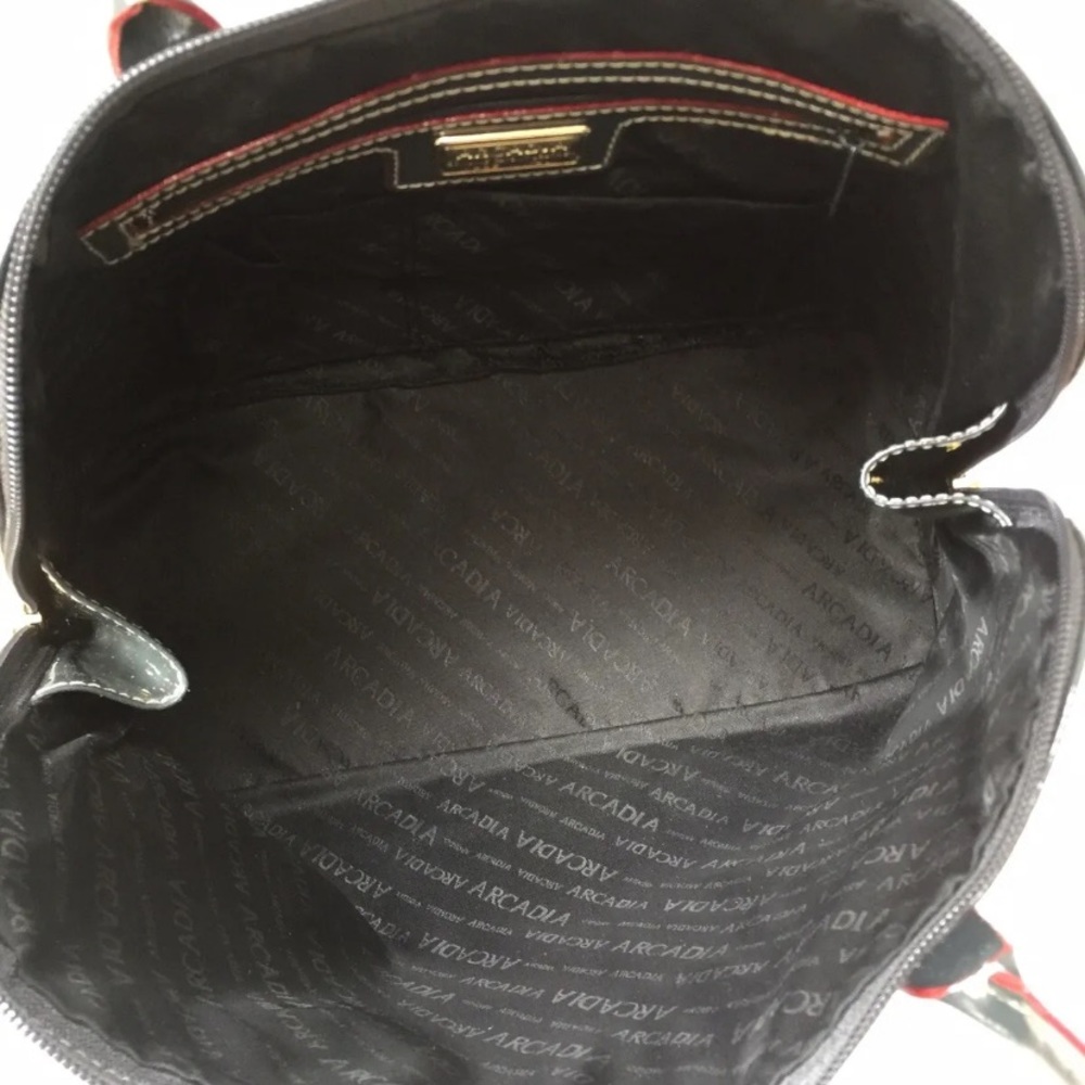 ARCADIA grey patent leather Italian satchel - Picture 8 of 11
